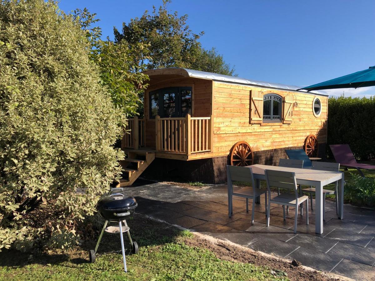 Roulotte Gites O Bien-Etre Massage Spa Sejour Bien-Etre En Hebergement Insolite Roulotte Karantez Ou En Gites Melon Ou Yock A 800 M Des Plages Maison D'Hote Drogou Porspoder Exterior foto