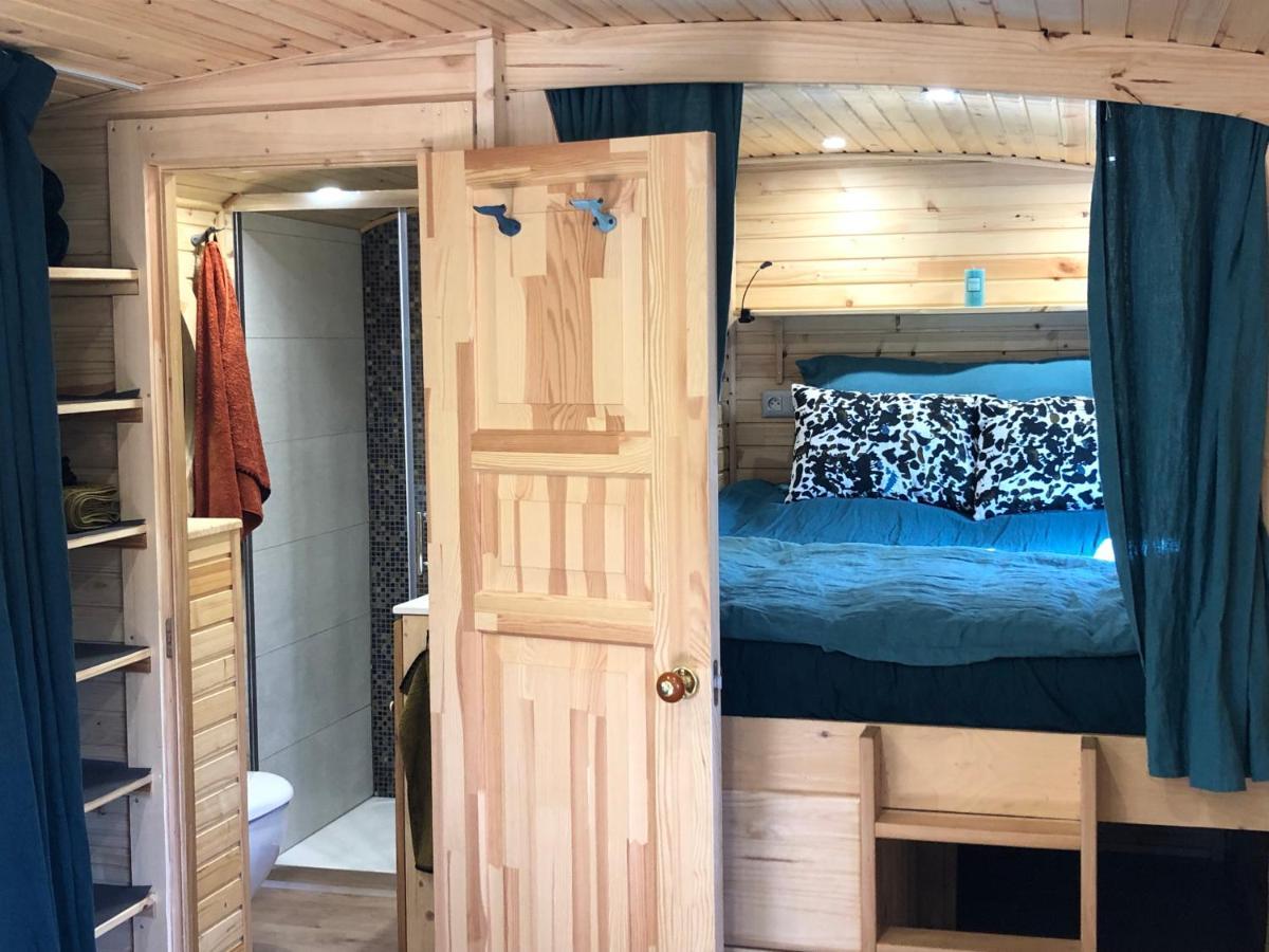 Roulotte Gites O Bien-Etre Massage Spa Sejour Bien-Etre En Hebergement Insolite Roulotte Karantez Ou En Gites Melon Ou Yock A 800 M Des Plages Maison D'Hote Drogou Porspoder Exterior foto