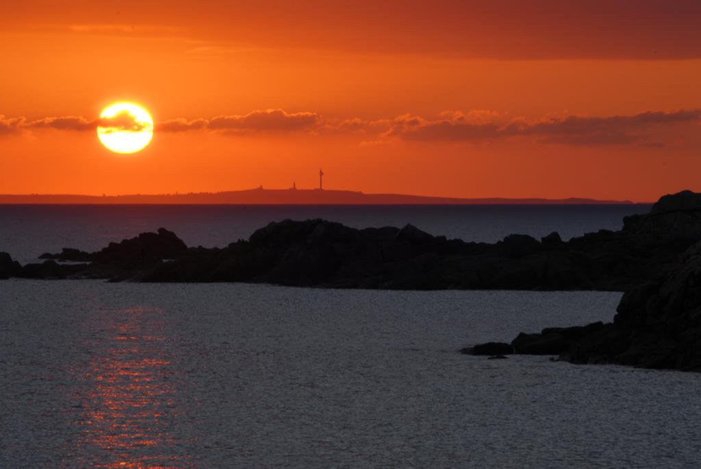 Roulotte Gites O Bien-Etre Massage Spa Sejour Bien-Etre En Hebergement Insolite Roulotte Karantez Ou En Gites Melon Ou Yock A 800 M Des Plages Maison D'Hote Drogou Porspoder Exterior foto