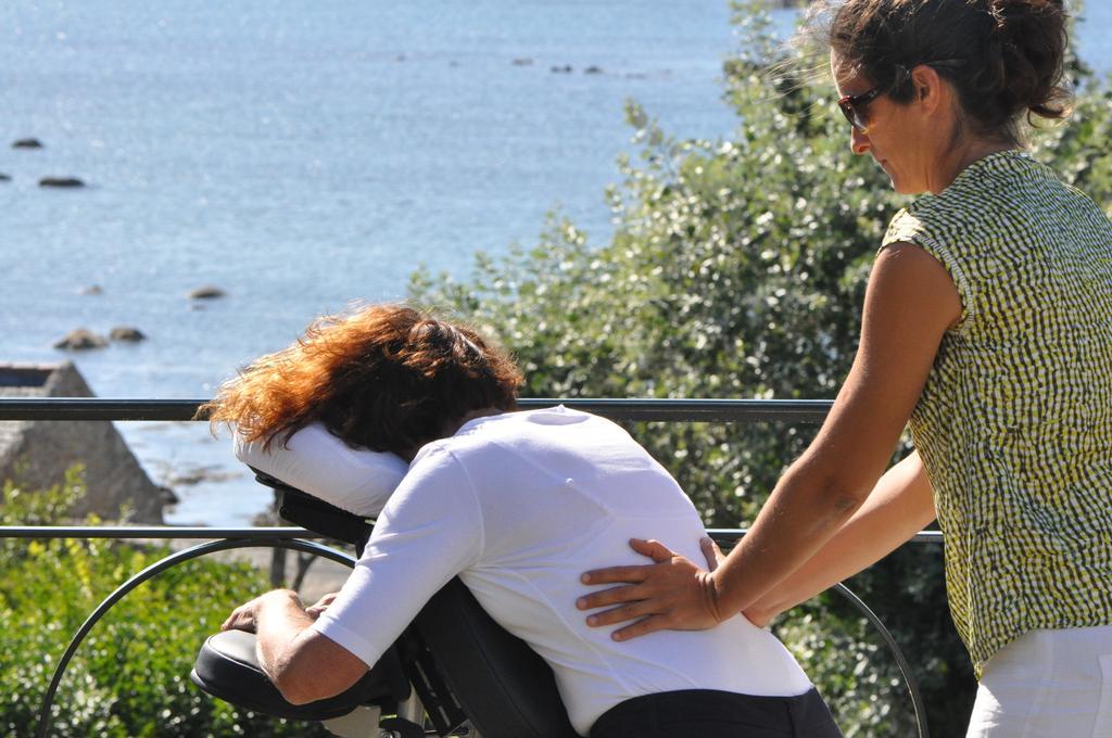 Roulotte Gites O Bien-Etre Massage Spa Sejour Bien-Etre En Hebergement Insolite Roulotte Karantez Ou En Gites Melon Ou Yock A 800 M Des Plages Maison D'Hote Drogou Porspoder Exterior foto